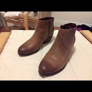Clarks Gelata Tan Leather Booties